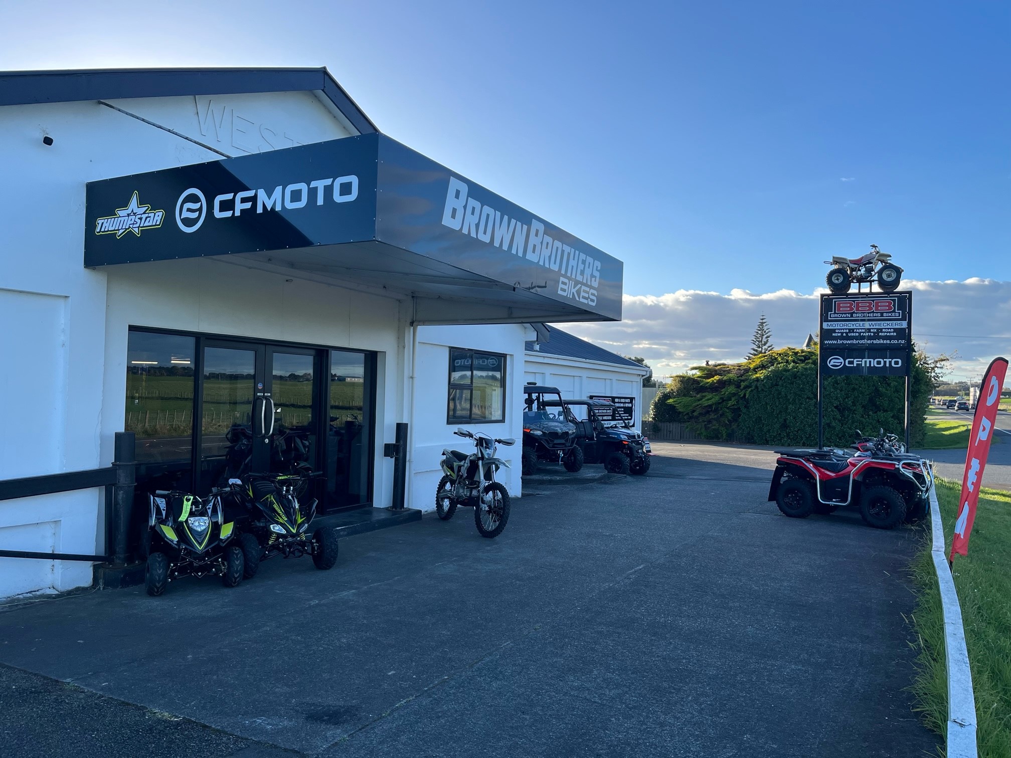  BROWN BROTHERS BIKES 